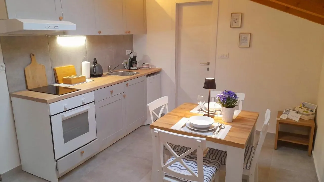 Apartman Diana,Free Parking Pula 0*,